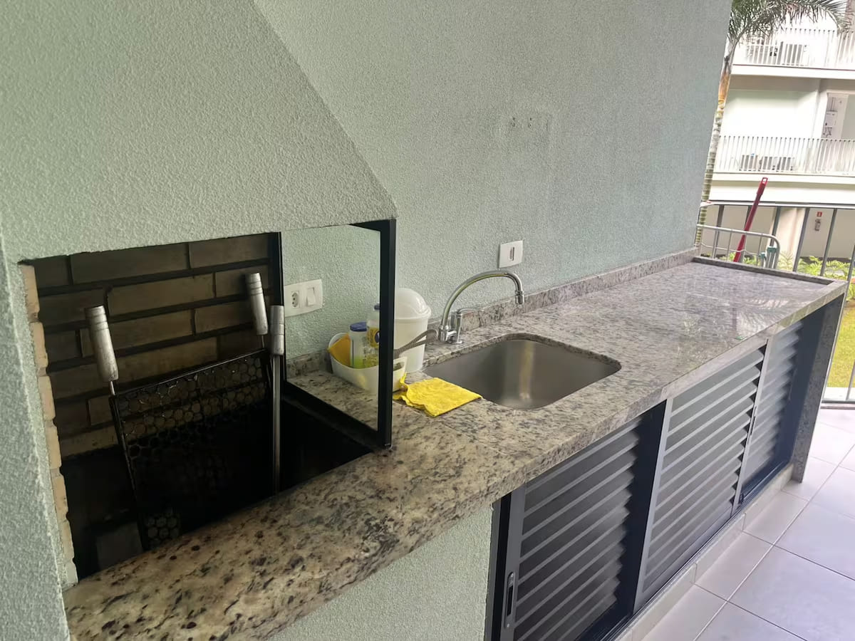 0d9e4ddf-d753-43ab-89b7-0d082bc417ce