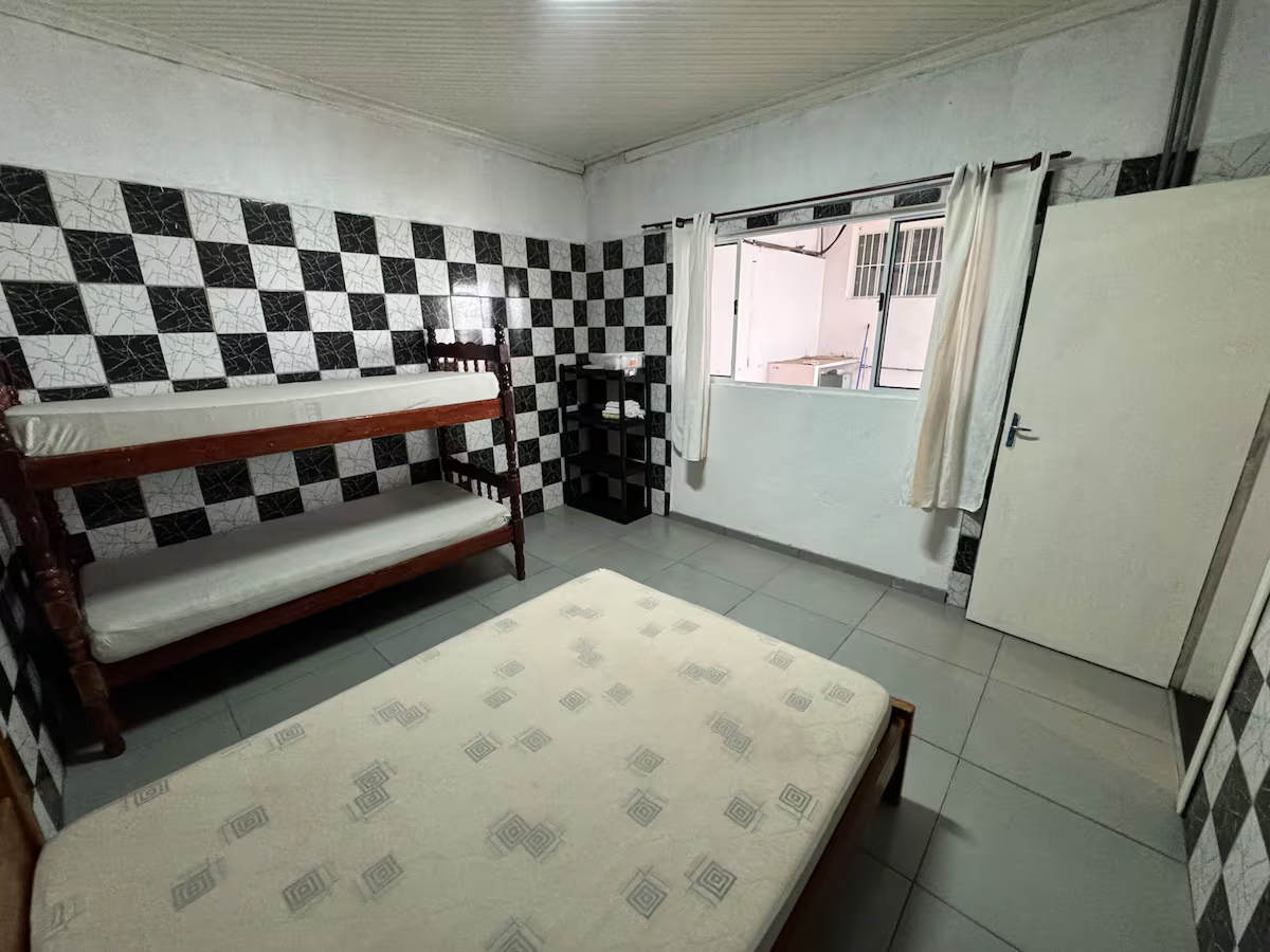 17250142-6b97-49f4-be78-3c4672142da2