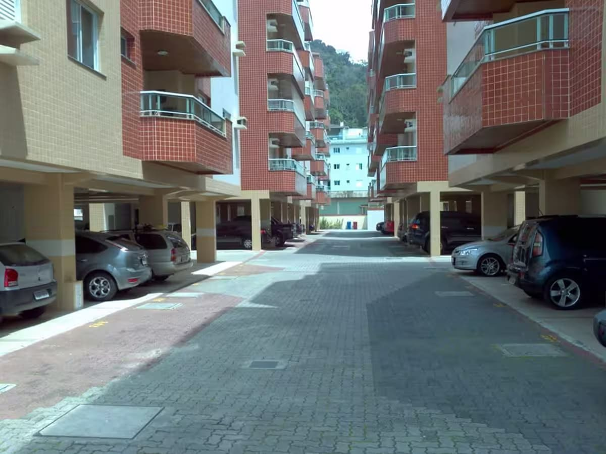 cd9b1d02-d5ce-401e-aff3-baea42971596