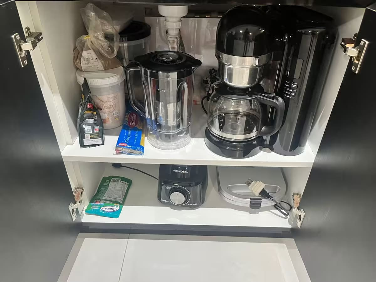 e6b70210-2e3c-46c6-b2f7-fa39ecf8579b